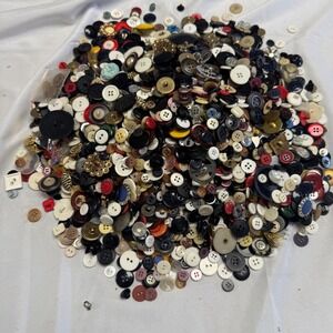 Large 4+ Pound Lot Vintage Mixed Decorative Collectible All Types/Styles Buttons